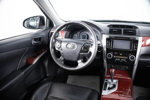 Седан Toyota Camry 2012 года, 1549000 рублей, Пермь