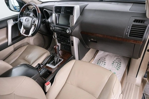 Внедорожник Toyota Land Cruiser Prado 2010 года, 3299000 рублей, Красноярск