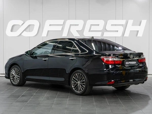 Седан Toyota Camry 2018 года, 2729000 рублей, Сургут