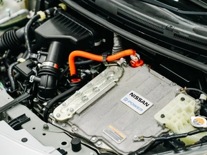 Хетчбэк Nissan Note 2018 года, 1050000 рублей, Красноярск