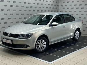 Седан Volkswagen Jetta 2014 года, 940000 рублей, Красноярск