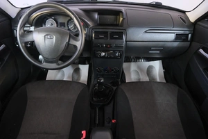 Седан ВАЗ (LADA) Priora 2016 года, 629000 рублей, Омск