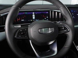 Внедорожник Geely Atlas 2025 года, 3970000 рублей, Красный Пахарь