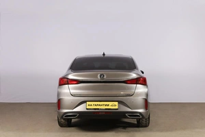 Седан Changan Eado Plus 2023 года, 1889000 рублей, Новосибирск