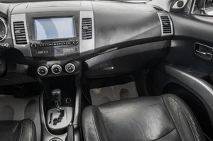 Внедорожник Mitsubishi Outlander 2008 года, 1269000 рублей, Барнаул