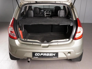 Хетчбэк Renault Sandero 2011 года, 665000 рублей, Красный Пахарь