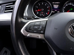 Седан Volkswagen Passat 2020 года, 2199000 рублей, Саратов