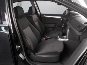 Хетчбэк Opel Astra 2011 года, 619000 рублей, Минеральные Воды