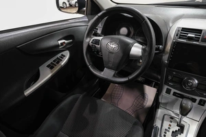 Седан Toyota Corolla 2012 года, 1049000 рублей, Новокузнецк