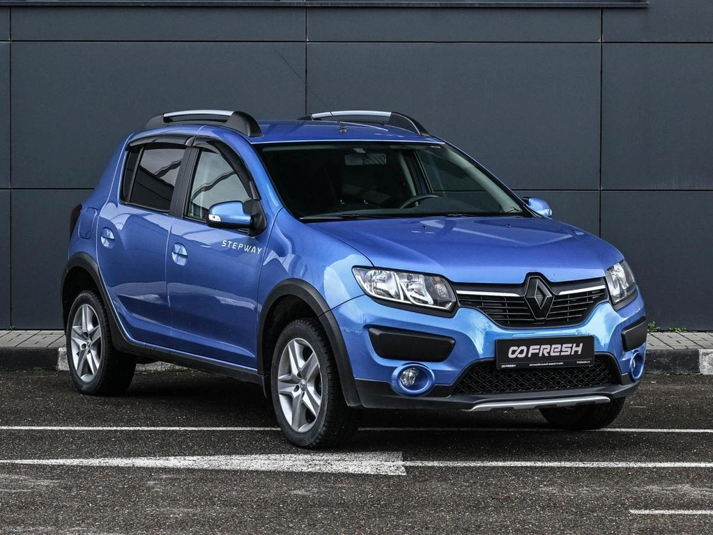 Хетчбэк Renault Sandero 2017 года, 1174000 рублей, Кирилловка