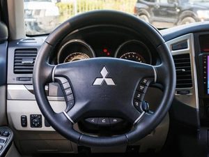 Внедорожник Mitsubishi Pajero 2017 года, 2640000 рублей, Большой Сочи
