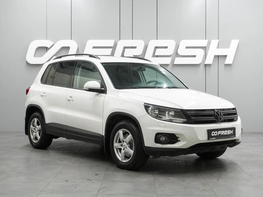 Внедорожник Volkswagen Tiguan 2012 года, 1347000 рублей, Воронеж