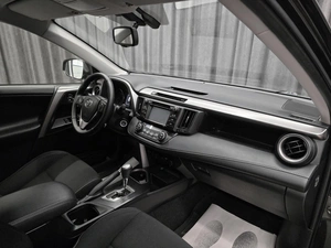 Внедорожник Toyota RAV4 2015 года, 2499000 рублей, Красноярск