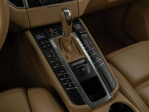 Внедорожник Porsche Macan S 2015 года, 2799050 рублей, Москва