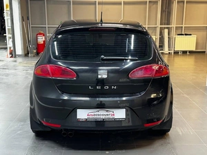 Хетчбэк SEAT Leon 2008 года, 747000 рублей, Красноярск