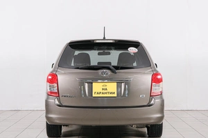 Универсал Toyota Corolla 2011 года, 889000 рублей, Красноярск
