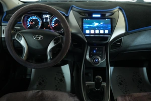 Седан Hyundai Elantra 2012 года, 1059000 рублей, Омск