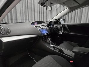 Хетчбэк Mazda Axela 2013 года, 1105000 рублей, Красноярск
