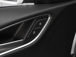 Внедорожник Audi Q3 2012 года, 1440000 рублей, Омск