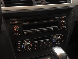 Седан BMW 3 серия 2011 года, 1050000 рублей, Красноярск