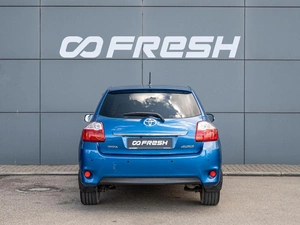 Хетчбэк Toyota Auris 2010 года, 990000 рублей, Краснодар