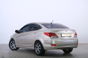 Седан Hyundai Solaris 2013 года, 969000 рублей, Омск