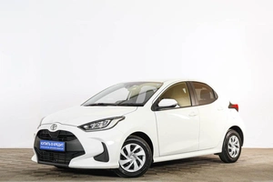 Хетчбэк Toyota Yaris 2020 года, 1529000 рублей, Тюмень