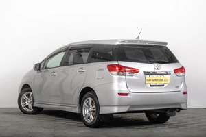 Минивэн Toyota Wish 2010 года, 1249000 рублей, Томск