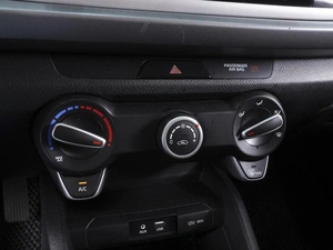 Седан Kia Rio 2019 года, 1260000 рублей, Ростов-на-Дону