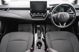 Универсал Toyota Corolla 2019 года, 1890000 рублей, Красноярск
