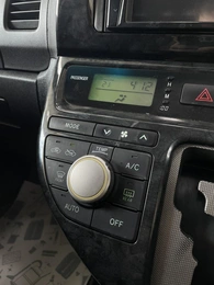 Минивэн Toyota Wish 2006 года, 797000 рублей, Солонцы