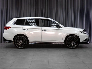 Внедорожник Mitsubishi Outlander 2022 года, 3710000 рублей, Тюмень