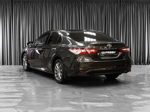 Седан Toyota Camry 2018 года, 2679000 рублей, Тюмень