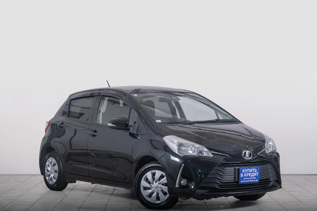 Хетчбэк Toyota Vitz 2019 года, 1069000 рублей, Томск