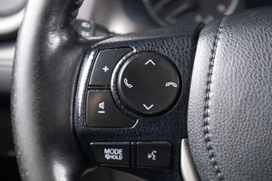 Внедорожник Toyota RAV4 2017 года, 2499000 рублей, Оренбург