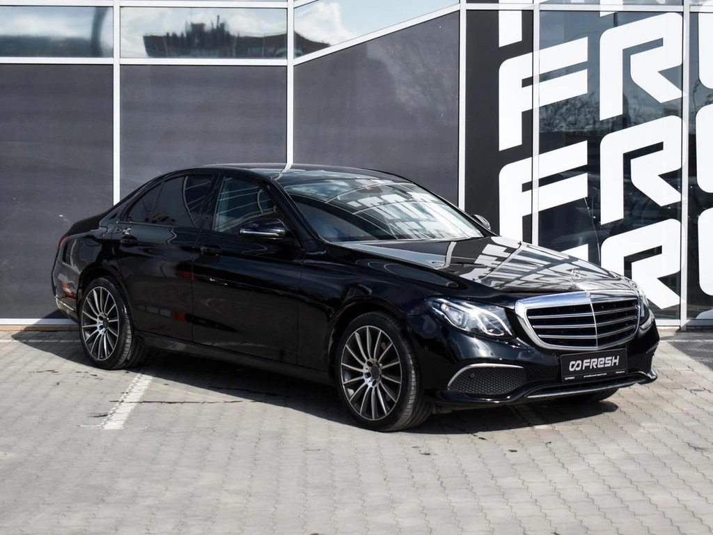 Седан Mercedes-benz E-класс 2016 года, 2850000 рублей, Краснодар