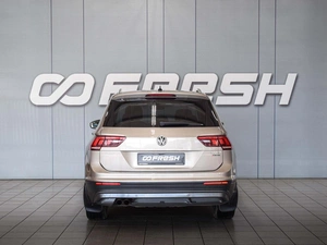 Внедорожник Volkswagen Tiguan 2018 года, 2660000 рублей, Муром
