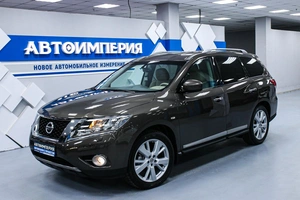Внедорожник Nissan Pathfinder 2015 года, 2022000 рублей, Солонцы