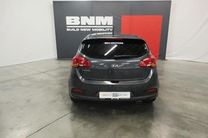 Хэтчбек Kia Ceed 2012 года, 1045000 рублей, Курск