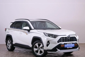 Внедорожник Toyota RAV4 2019 года, 4049000 рублей, Омск