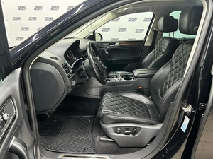 Внедорожник Volkswagen Touareg 2016 года, 3149000 рублей, Красноярск