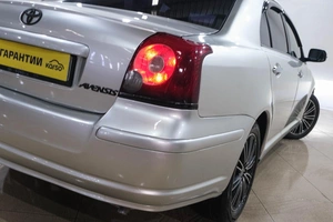 Седан Toyota Avensis 2006 года, 639000 рублей, Новокузнецк