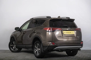 Внедорожник Toyota RAV4 2015 года, 2299000 рублей, Томск