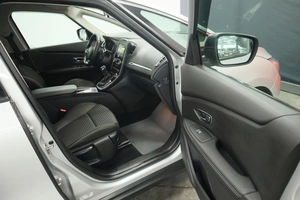 Компактвэн Renault Scenic 2018 года, 1920000 рублей, Курск