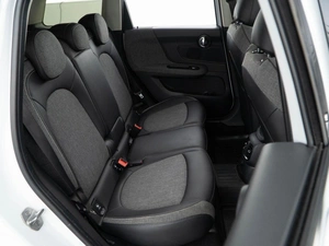 Внедорожник MINI Cooper Countryman 2018 года, 2298999 рублей, Москва