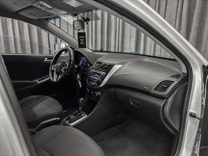 Седан Hyundai Solaris 2014 года, 855000 рублей, Красноярск