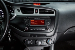 Хетчбэк Kia Ceed 2014 года, 997000 рублей, Красноярск