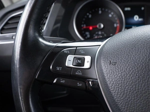Внедорожник Volkswagen Tiguan 2017 года, 2449000 рублей, Волгоград