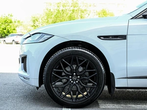Внедорожник Jaguar F-Pace 2020 года, 3599000 рублей, Волгоград