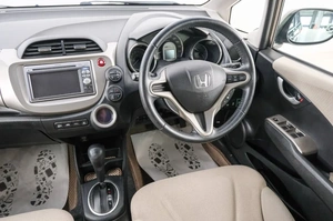 Хетчбэк Honda Fit 2012 года, 929000 рублей, Красноярск